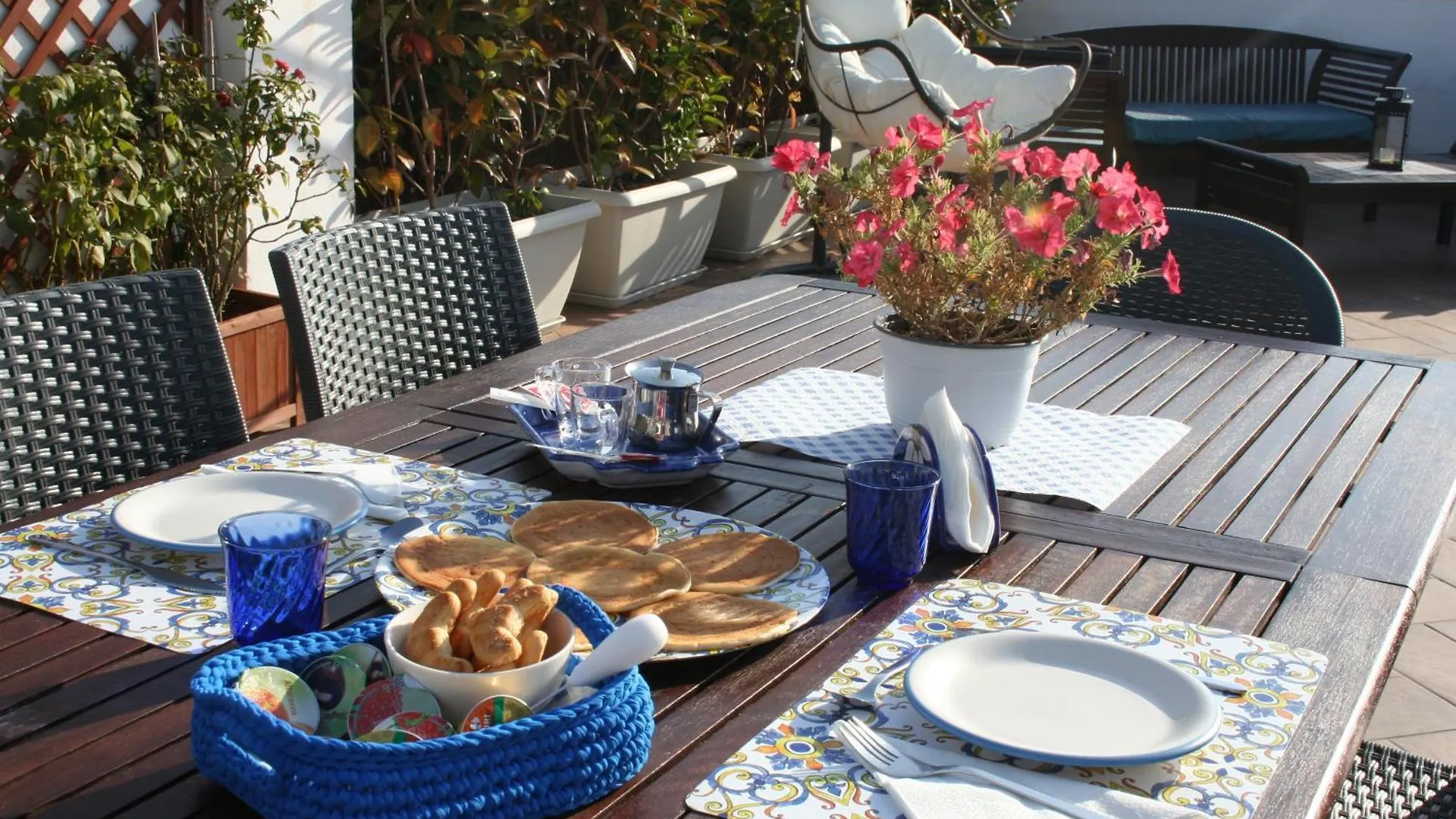 Home Napule Naples Italie